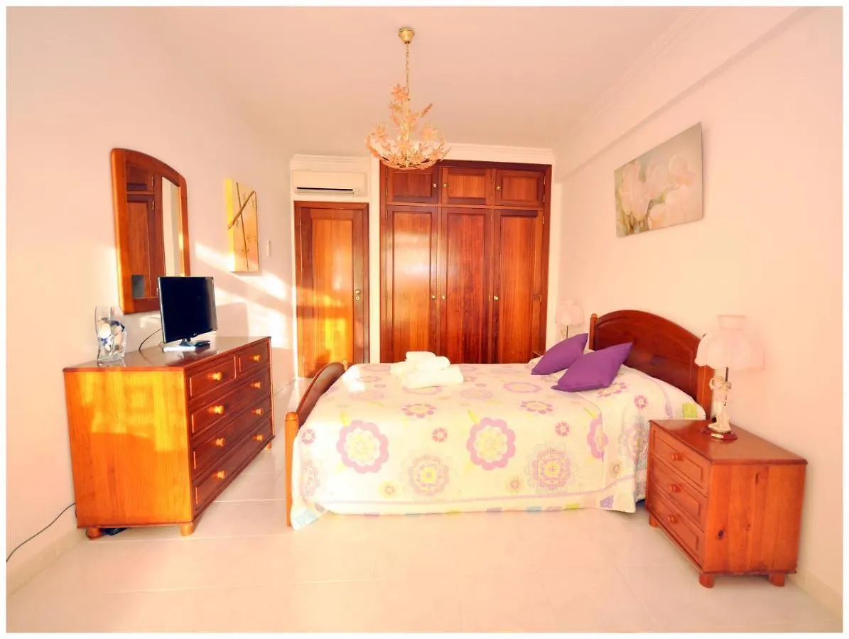 Apartamentos Capitolina Quarteira 0*,  Portugal