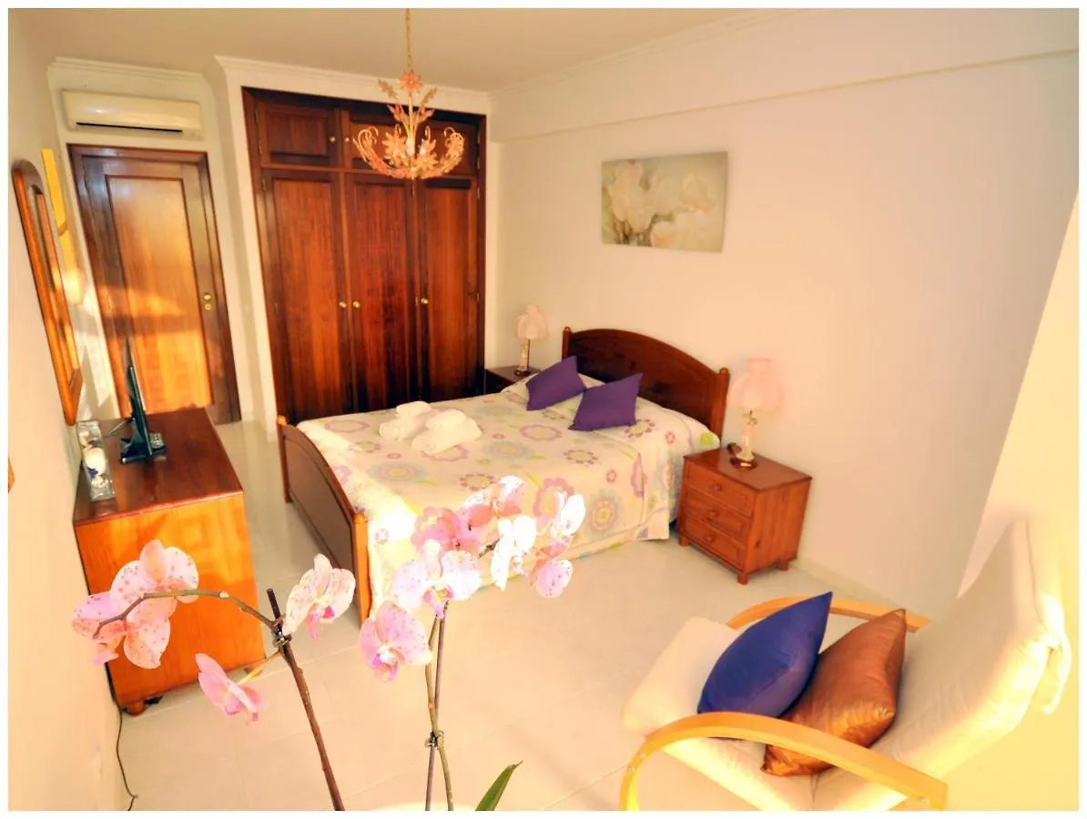 Apartamentos Capitolina Quarteira Apartment